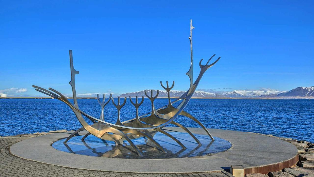 Lara Studio In Laugardalur Valley, Reykjavik Central Park And Botanical Garden, Private Entrance, Free Private Parking On Side Екстер'єр фото